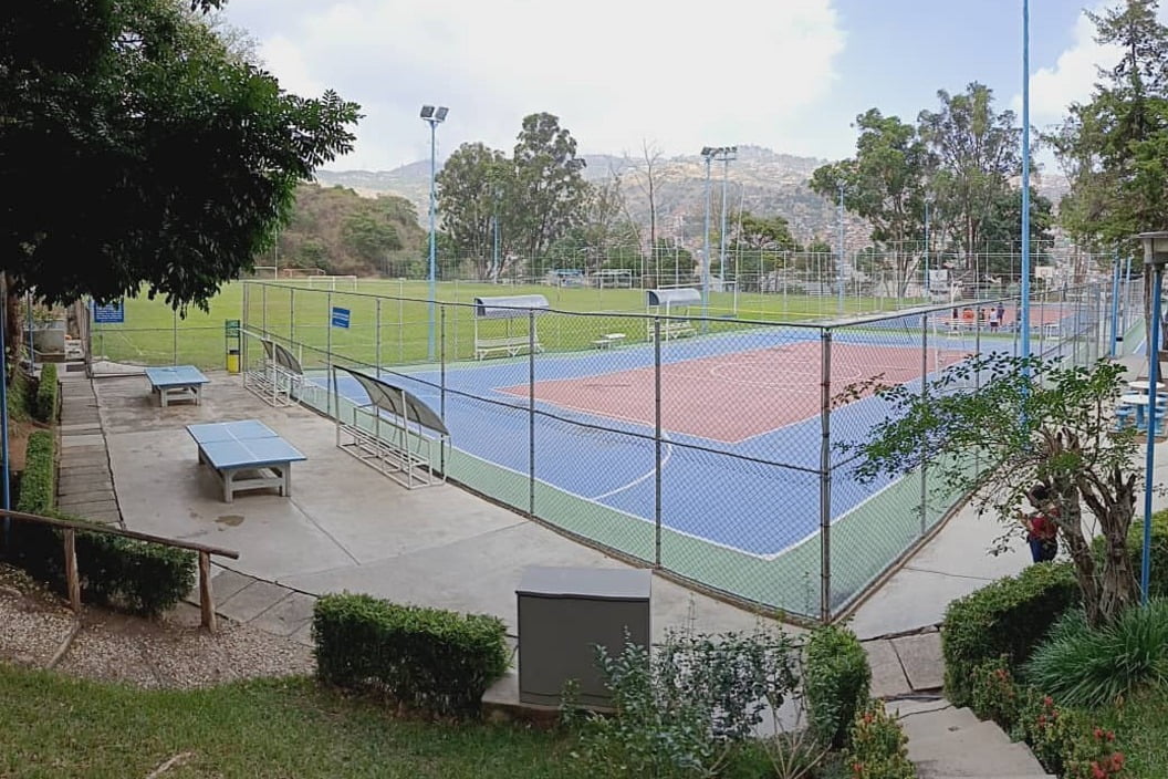 Adecuaciones generales a instalaciones deportivas (canchas de baloncesto y fútbol)