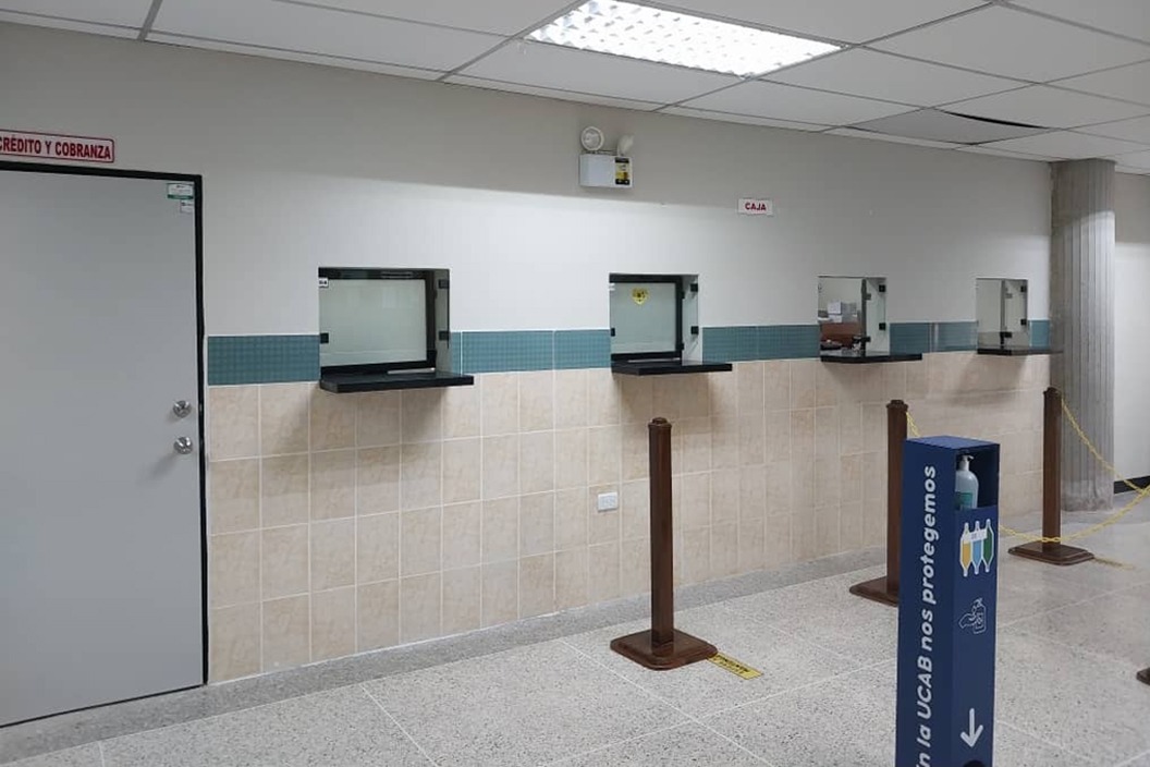 Modificación de aula del Módulo IV para reubicar la Caja UCAB Guayana